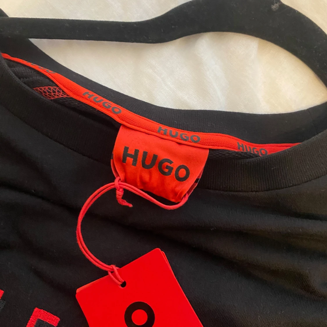 Svart tröja från Hugo - 1