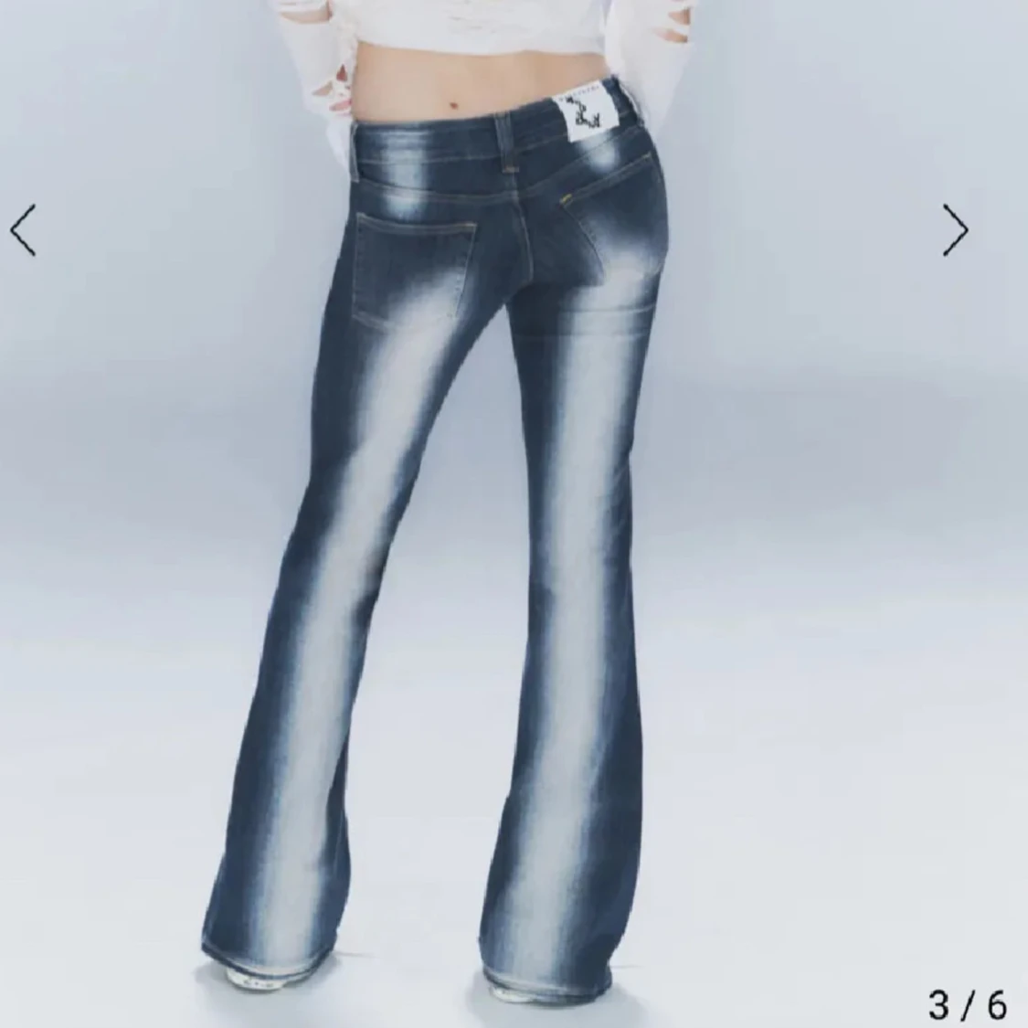 Blå bootcut jeans - 1