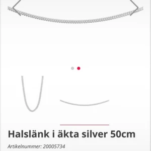 Halslänk i äkta silver 50cm - Elegant halslänk i äkta silver, 50 cm lång. Perfekt för att ge en stilren touch till din outfit. Passar både till vardag och festliga tillfällen.