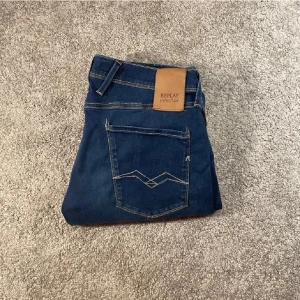 Replay anbass hyperflex jeans - Skick - 9/10 | replay anbass hyperflex | storlek 33/32