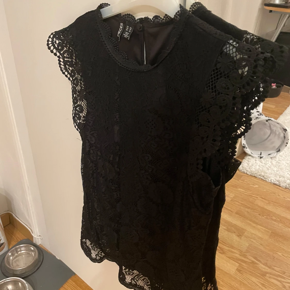 Spets blus från pieces - 2