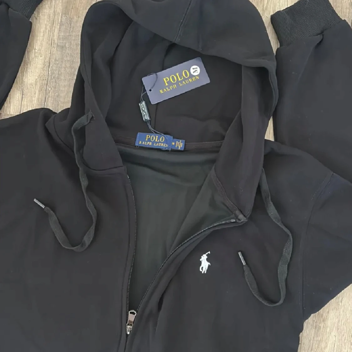 Svart hoodie från Polo Ralph Lauren - 1