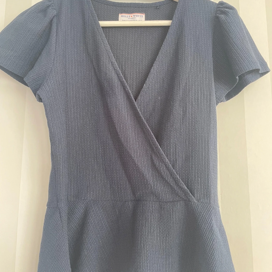 Blå omlottblus Holly & White