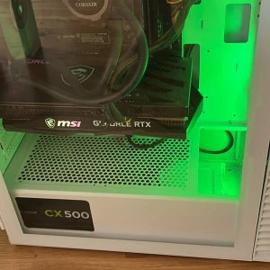 Gaming pc  - Hej jag säljer min gaming dator som inte använts så mycket eftersom jag hittat ny hobbyn  Det är en riktigt bra dator för spel den här en rtx 3060 och processorn är intel core i7 9700k  1tb ssd lagring  Priset är inte hugget i sten