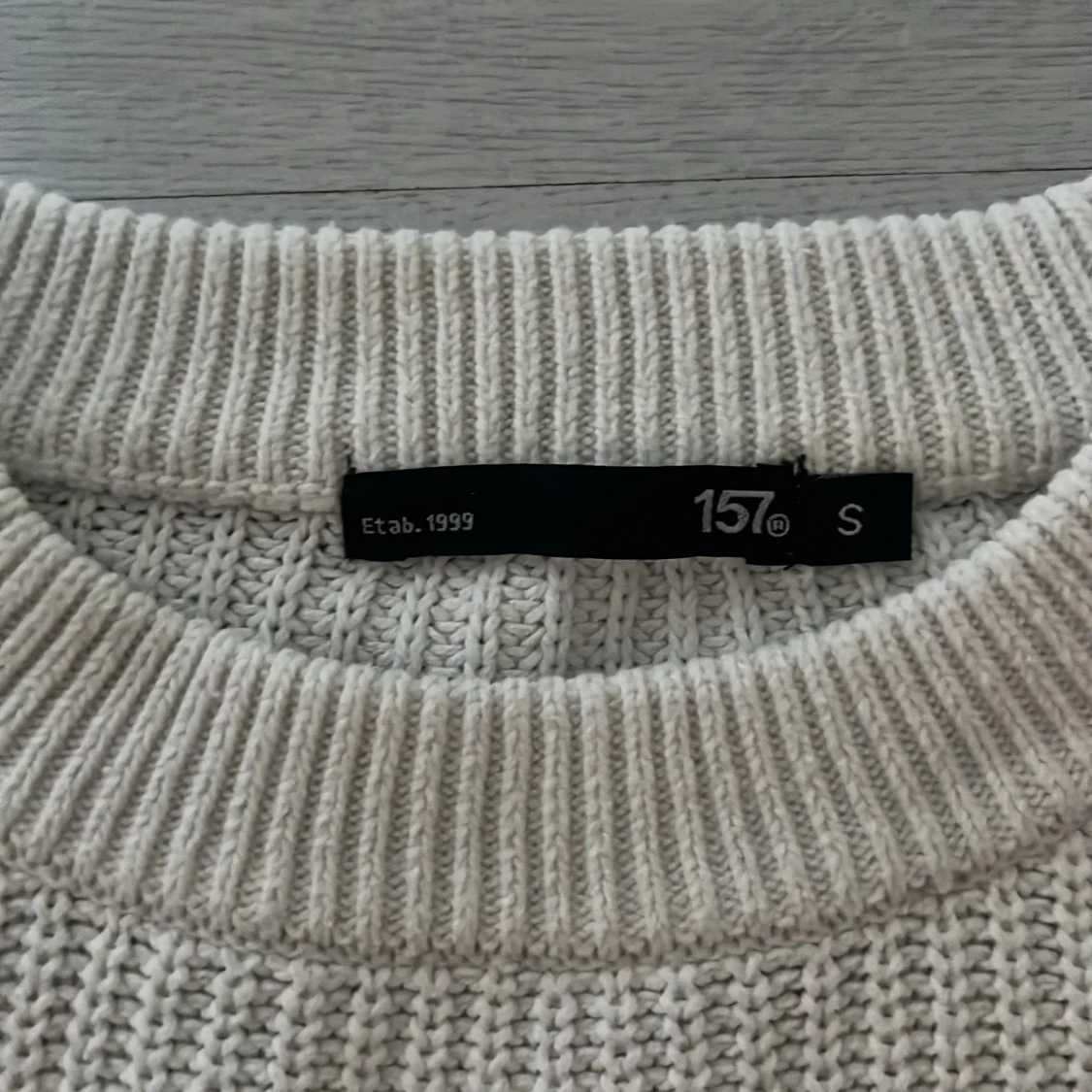 Beige ribbad stickad tröja 157 - 2