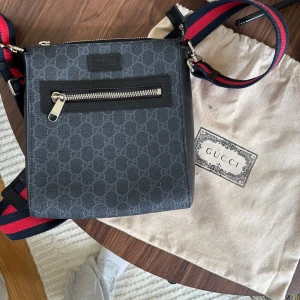 Gucci bag - Jätte fint skick! Fråga vid funderingar!