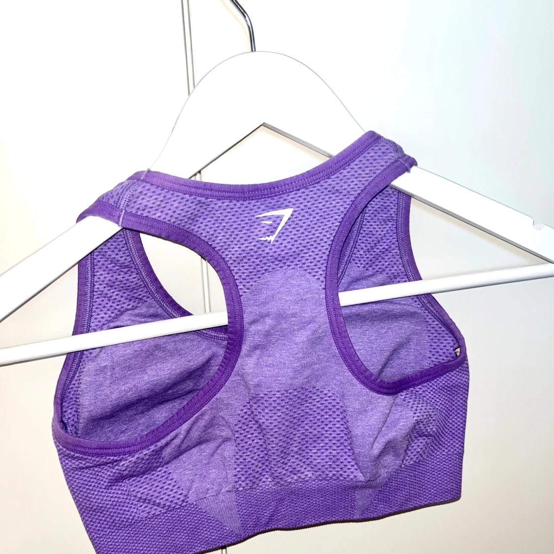 Lila linnetopp från Gymshark XS - 1