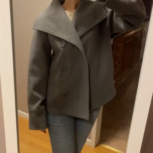 Grå kappa - Grå kappa💗