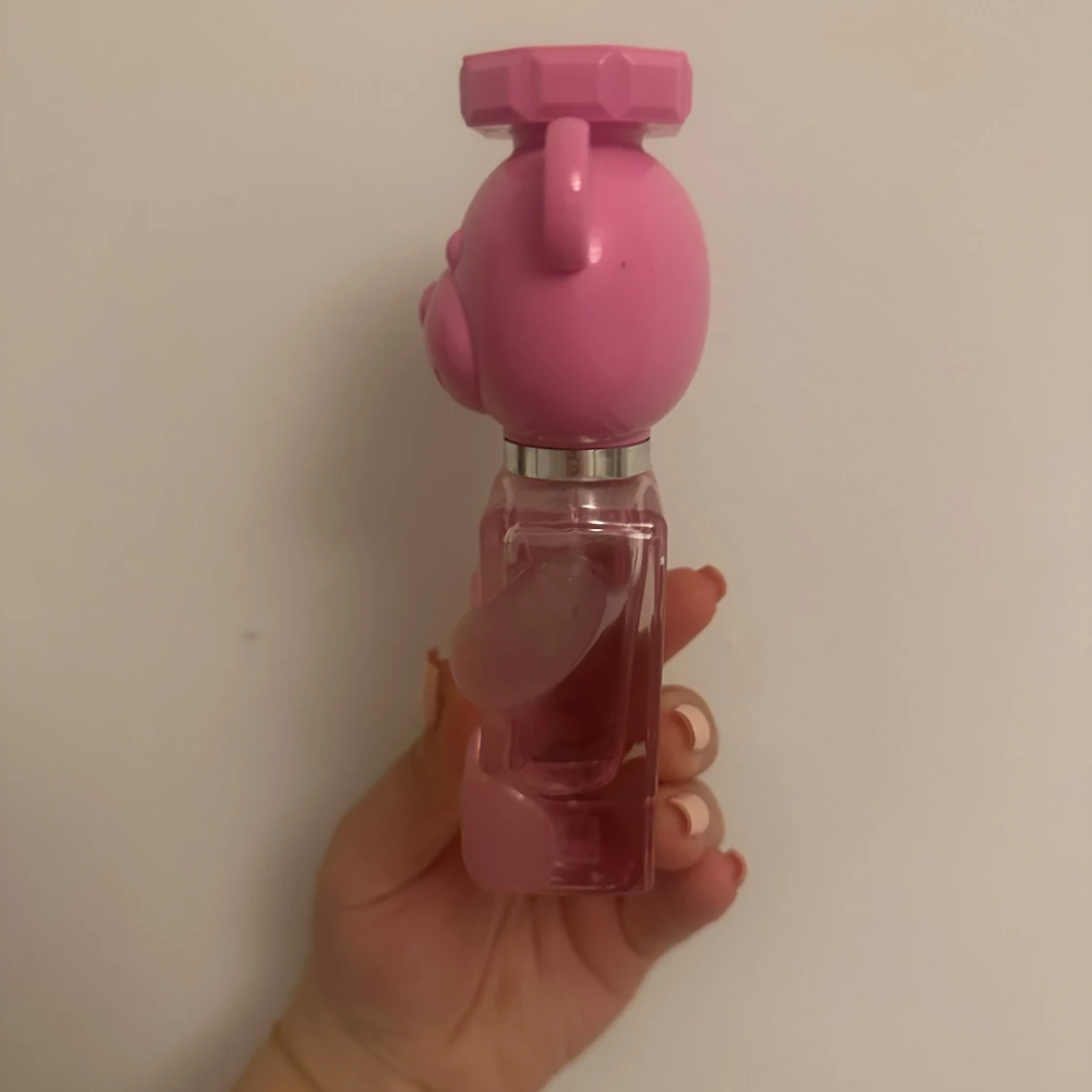 Rosa parfymflaska från Moschino - 1