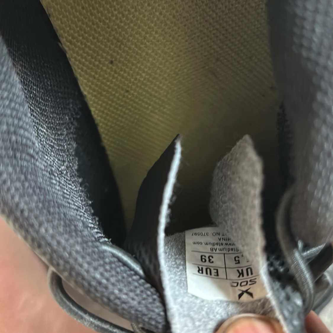 Svarta sneakers med snörning - 2