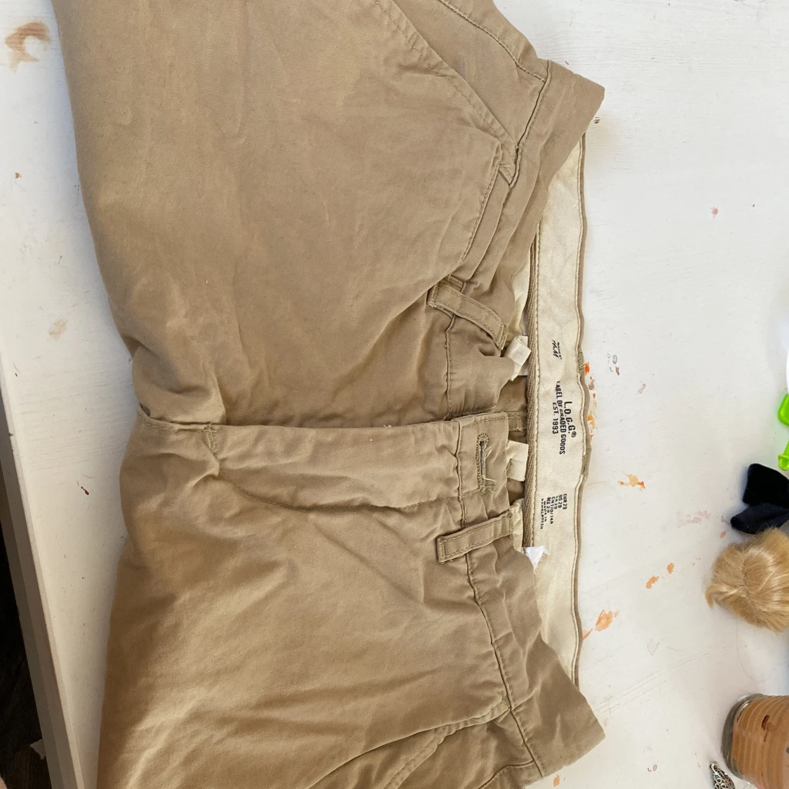 Beige shorts från L.O.G.G. H&M - 1