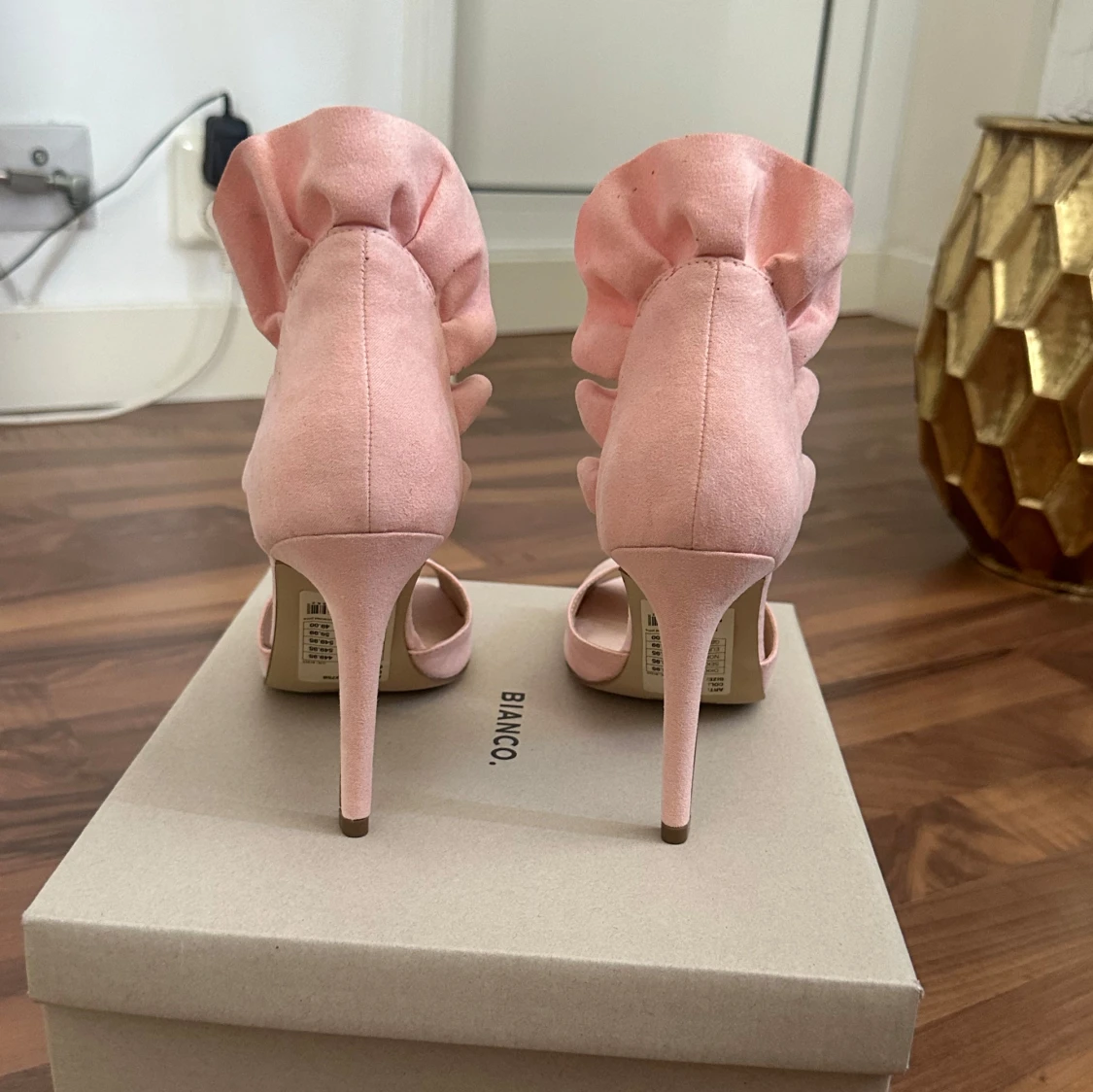 Baby Rosa pumps med volang från Bianco - 2