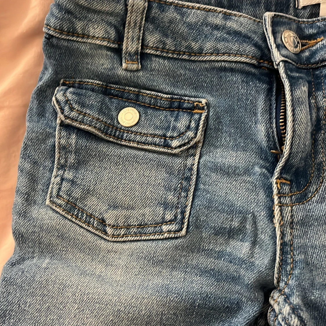 Blåa bootcut jeans💕 - 2