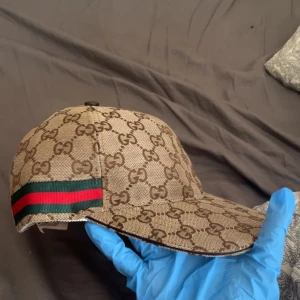 Fin keps helt ny  - Hej säljer denna keps helt ny och bra 