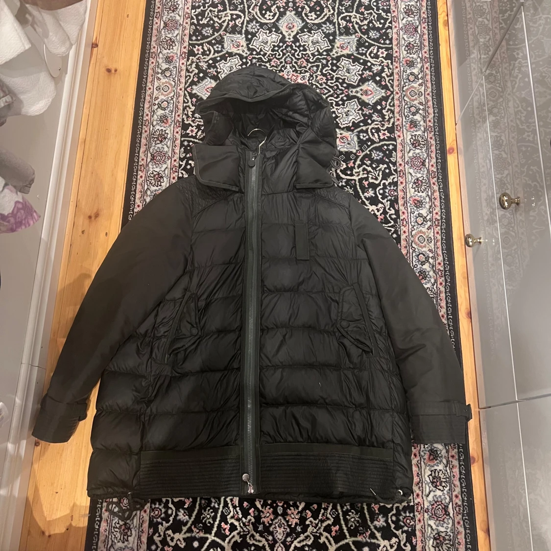 Grön dunjacka från Moncler
