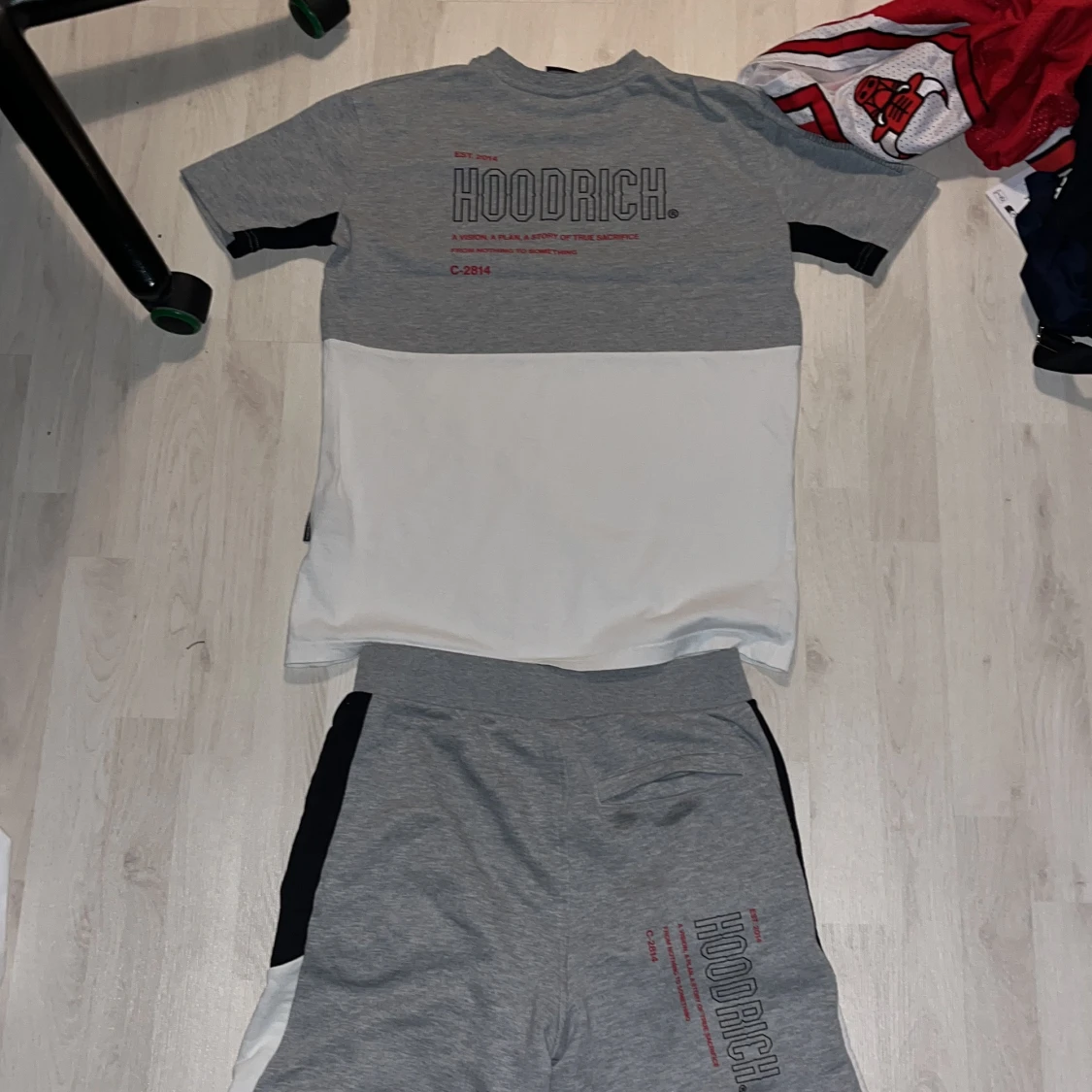 Hoodrich T-shirt och shorts - 3