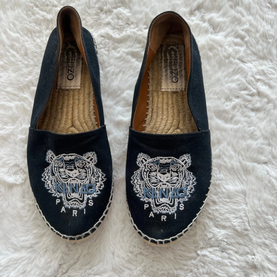 Mörk blå espadrillos från Kenzo