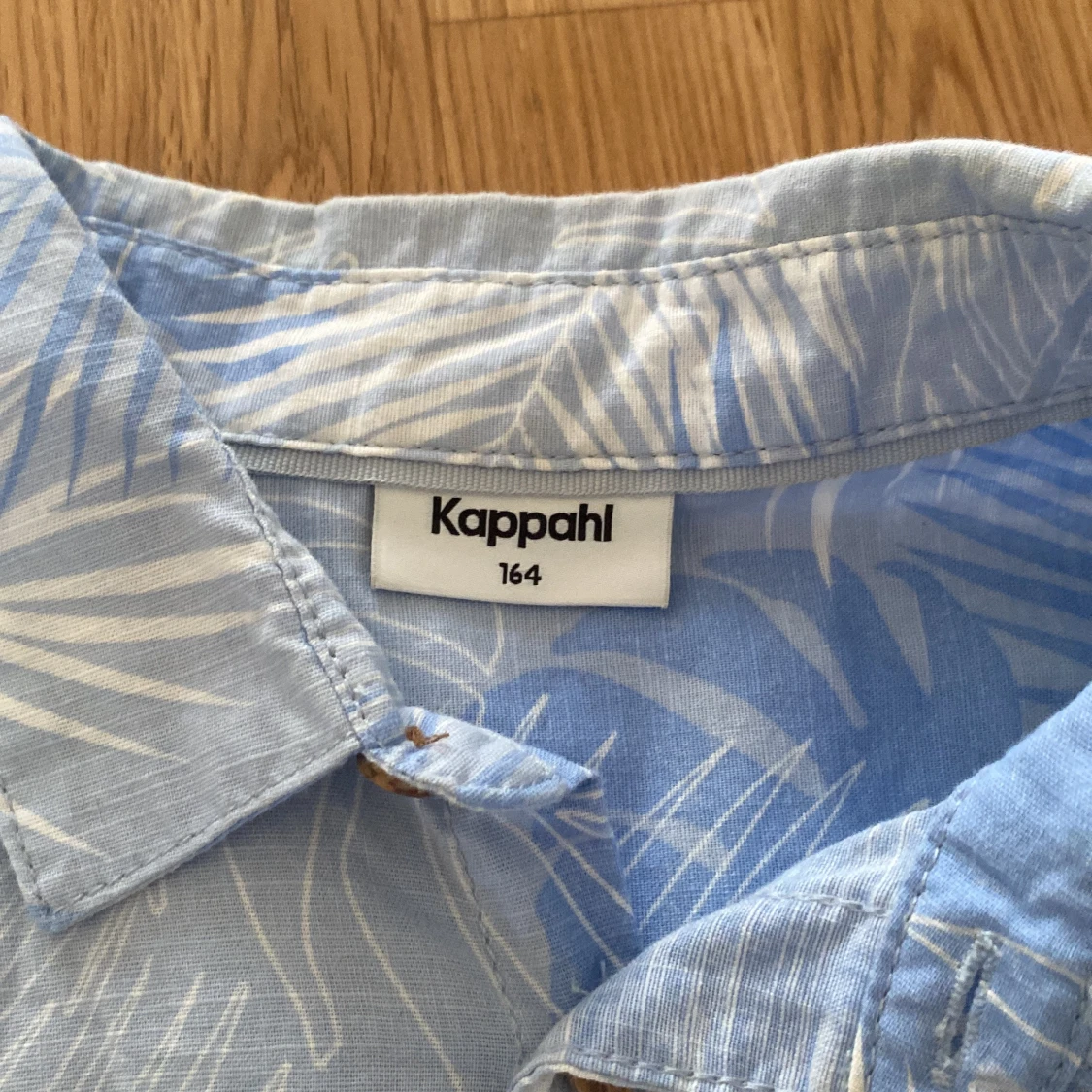 Blå kortärmad skjorta från Kappahl - 1
