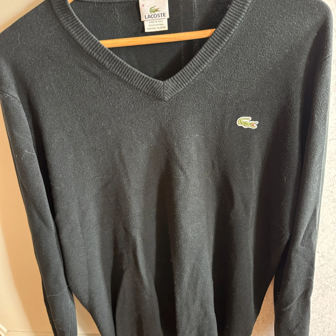 Svart tröja från Lacoste