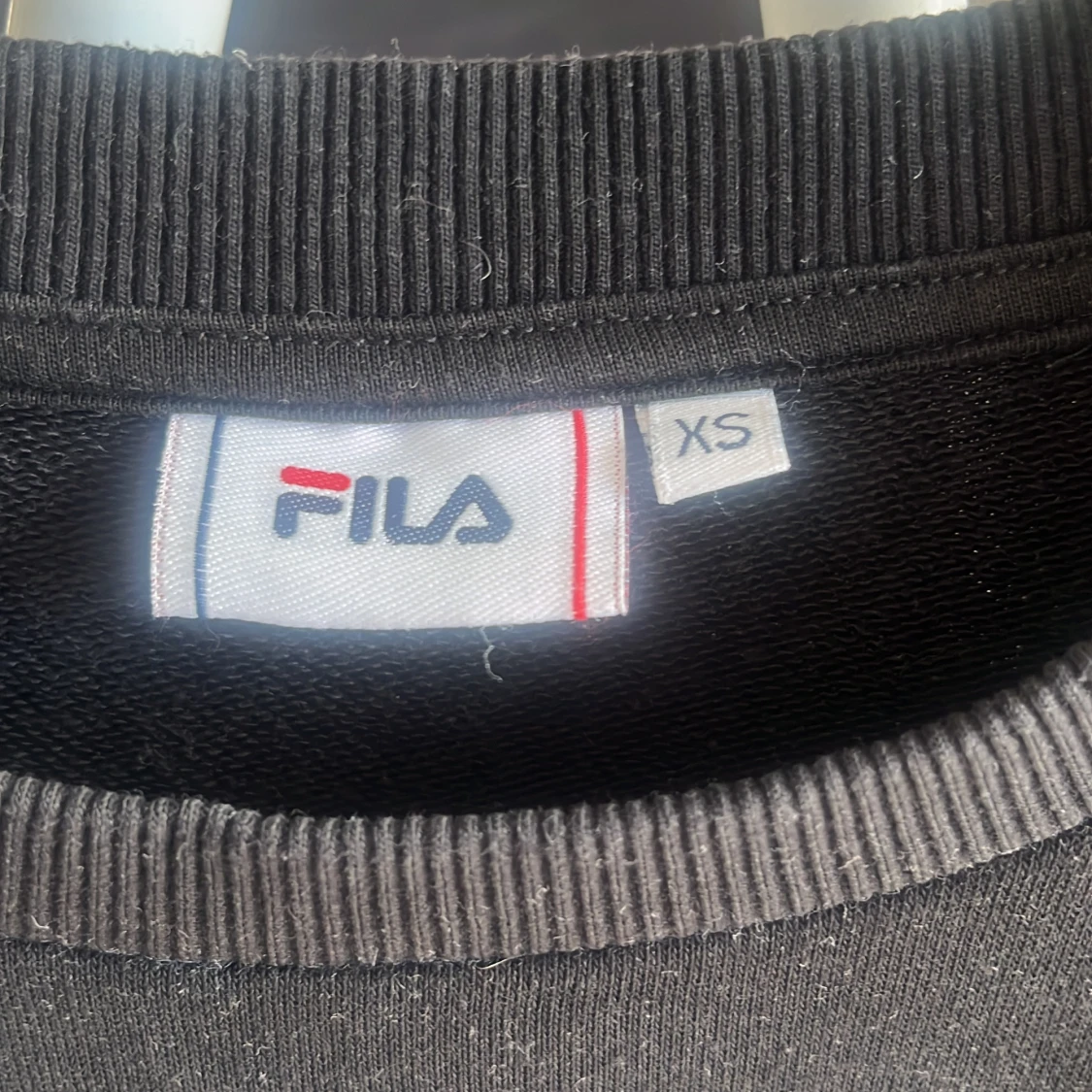 Svart sweatshirt från FILA - 1