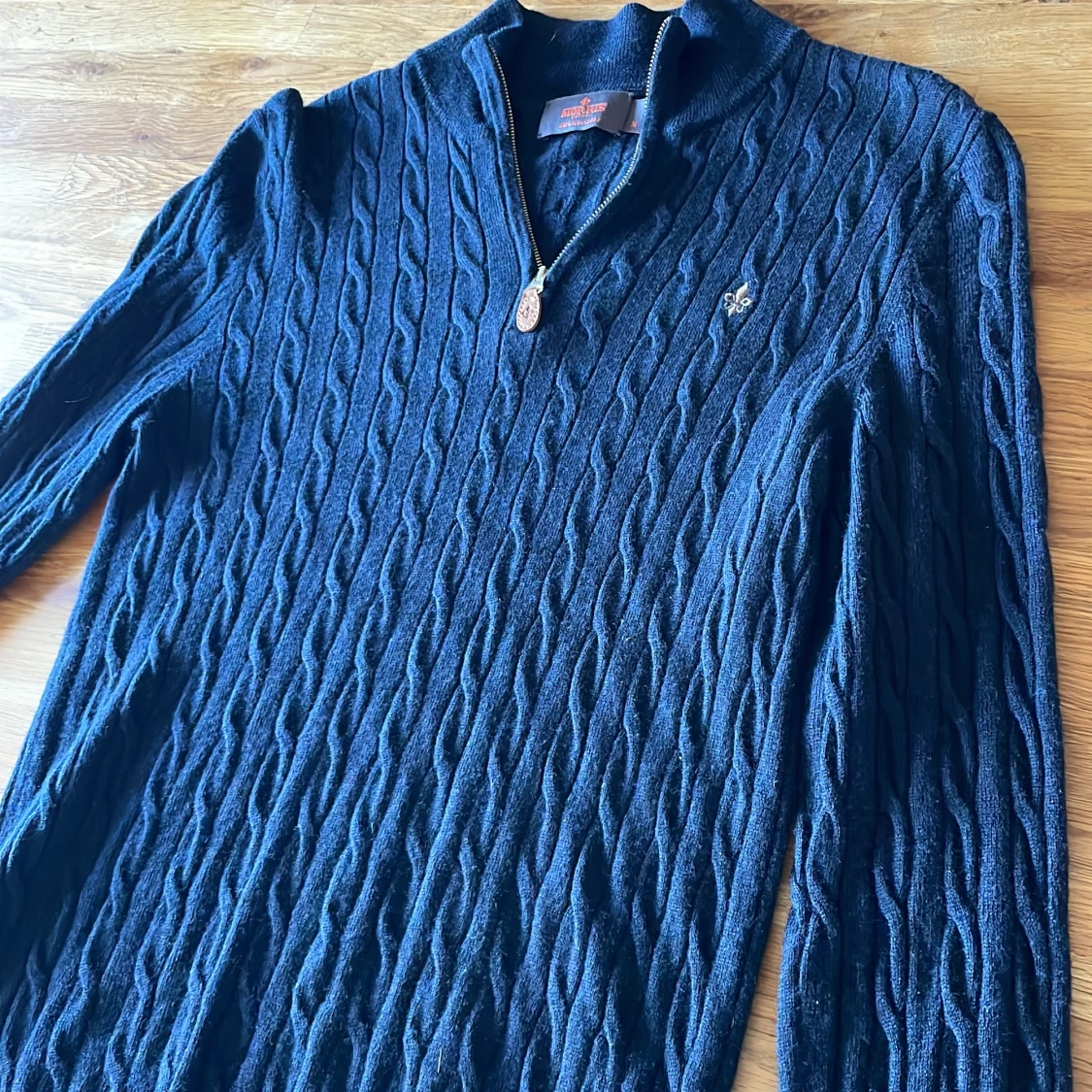 Morris mörklbå quaterzip stickad. - 3
