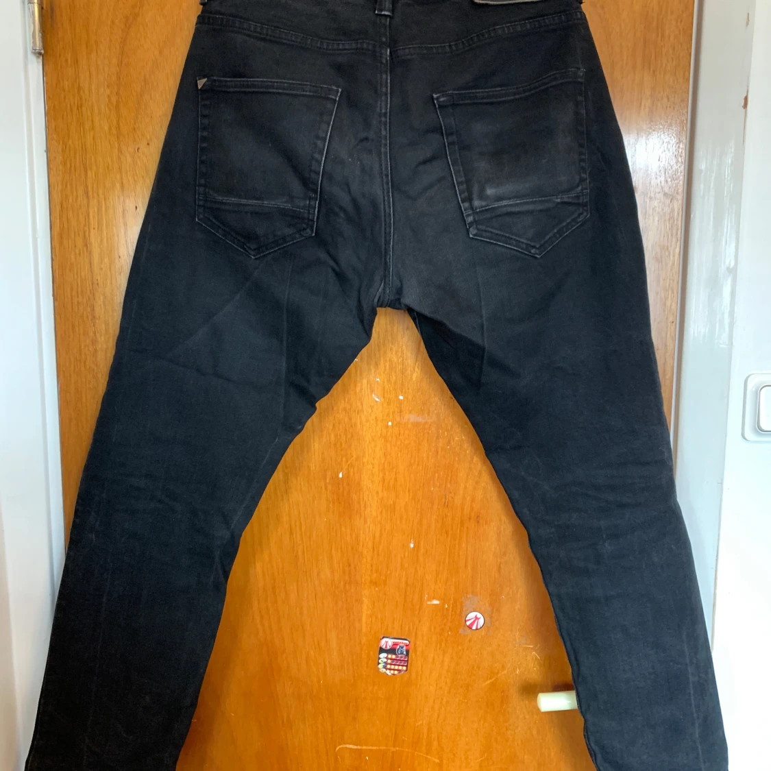 Svarta jeans från Indicode - 1