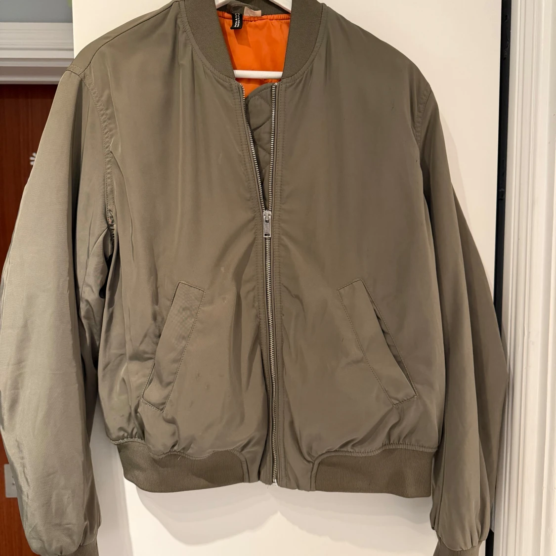 Bomberjacka från Divided  - 1