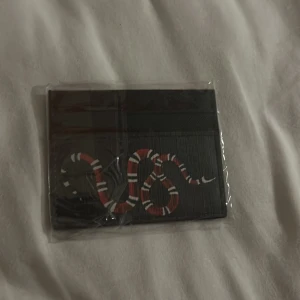 Gg plånbok - Svart orm plånbok helt ny