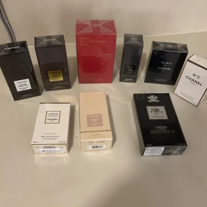 Parfymer, först till kvarn! - Behöver sälja av dessa pga akut bilköp. Alla parfymerna är obrutna i original förpackning. Finns även vissa öppna parfymer som eventuellt kan säljas. Billigare vid köp av fler, se pris nedan:Tom Ford Fucking Fabulous – 1 100 kr Tom Ford Tobacco Vanille – 1 100 kr Tom Ford Vanilla Sex (EDP) 100 mL – 1 100 kr Chanel Bleu (EDP) 100 mL – 950 kr Maison Francis Kurkdjian Baccarat Rouge 540 70 mL – 1 200 kr Tom Ford Oud Wood 50 mL – 1000 kr Creed Aventus 100 mL – 1 150 kr Chanel N°5 (EDP) 100 mL – 1 00