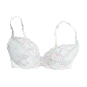 Bh - Jättefin bh men tyvärr lite för stor för mig:( Köpt på sellpy och endast testad av mig🩷🩵🩷