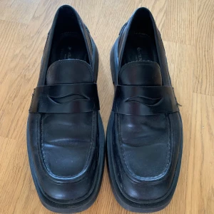 Vagabond loafers  - Vagabond Mike loafers. Väldigt fint skick nästan aldrig använda. 
