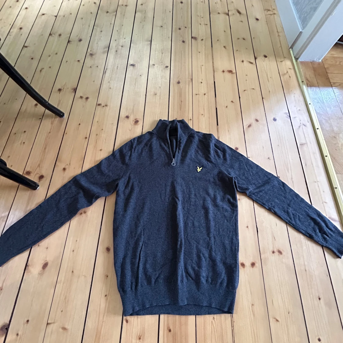 Mörkgrå half zip tröja Lyle & Scott - 1