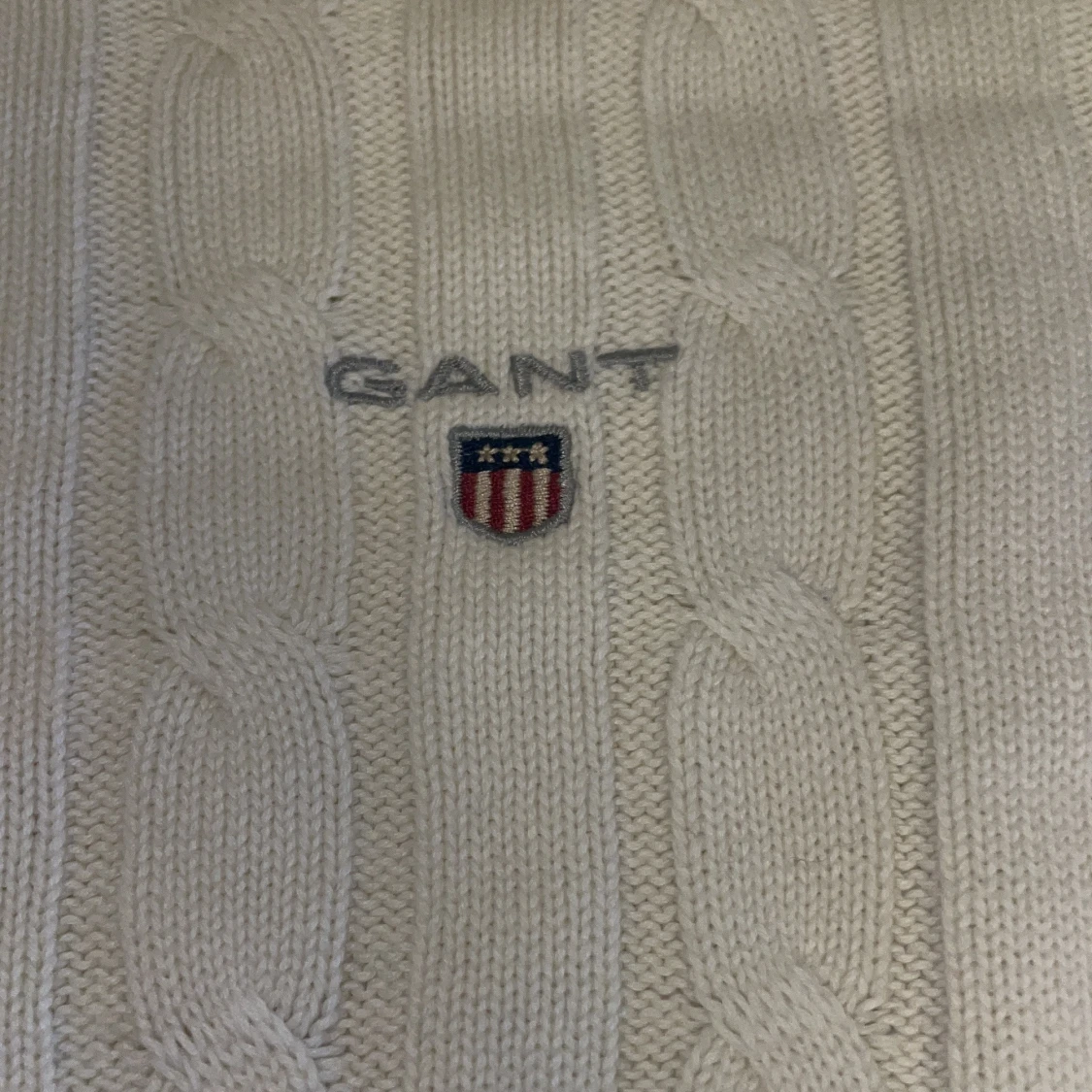 Vit kabelstickad tröja från GANT - 2