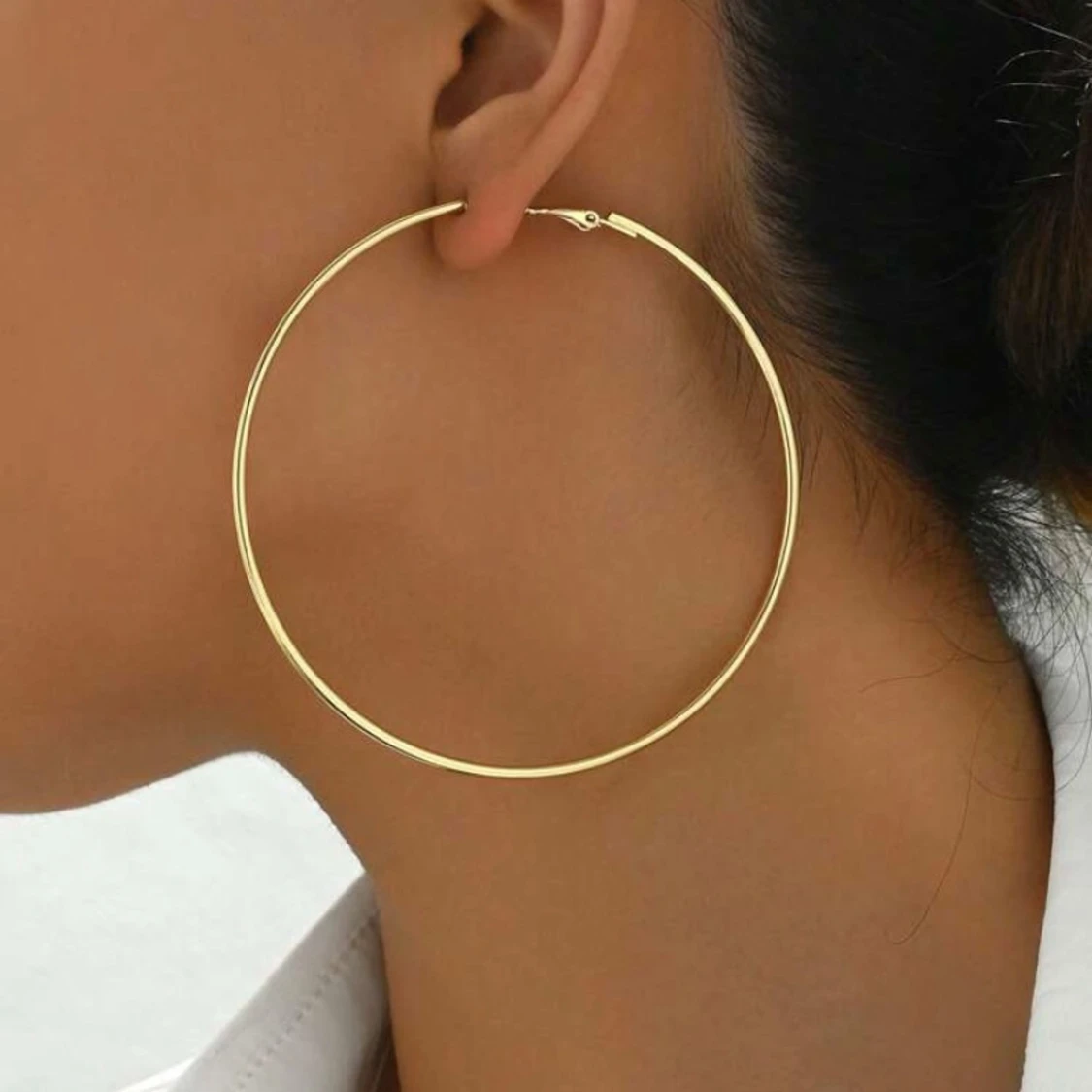 Stora guldiga hoops örhängen - 1