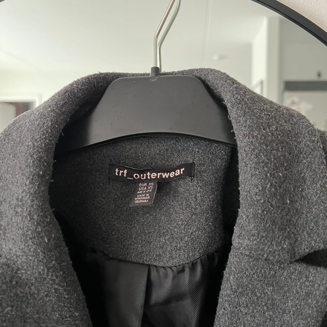 Mörkgrå kappa  - 2