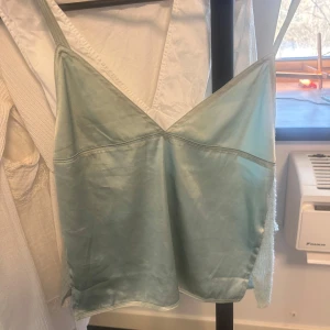 Linne från zara - Super fint och sött linne från zara🌟