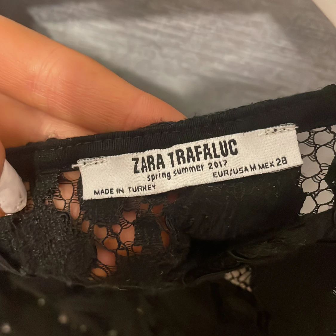 Svart spetsblus från Zara Trafaluc - 1