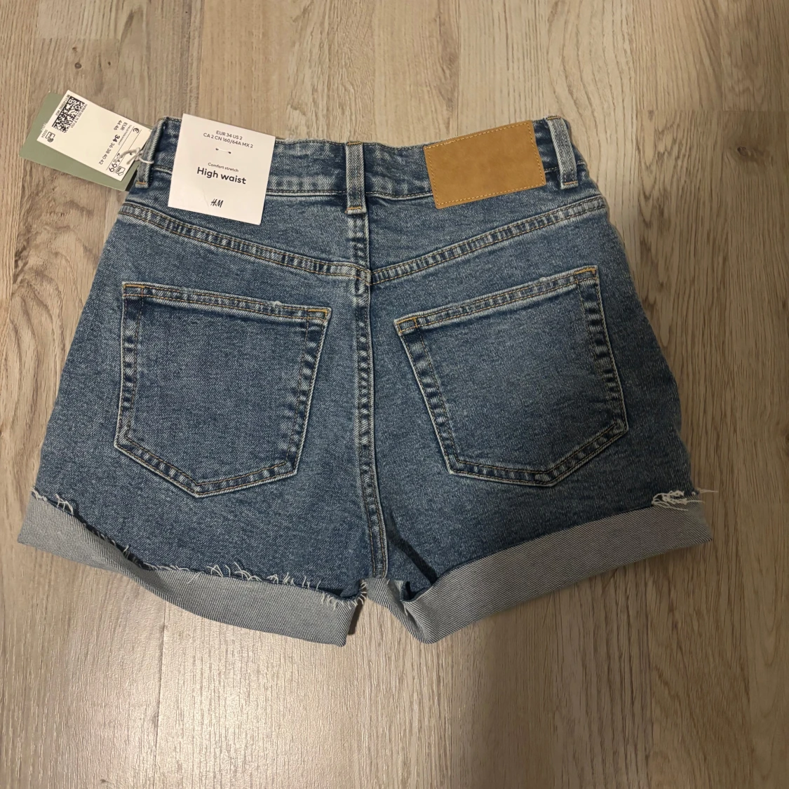 Blå jeansshorts från H&M INTE ANVÄNT - 1