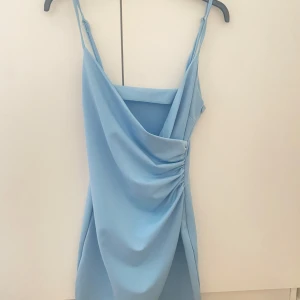 Blå klänning - Super fin🩵