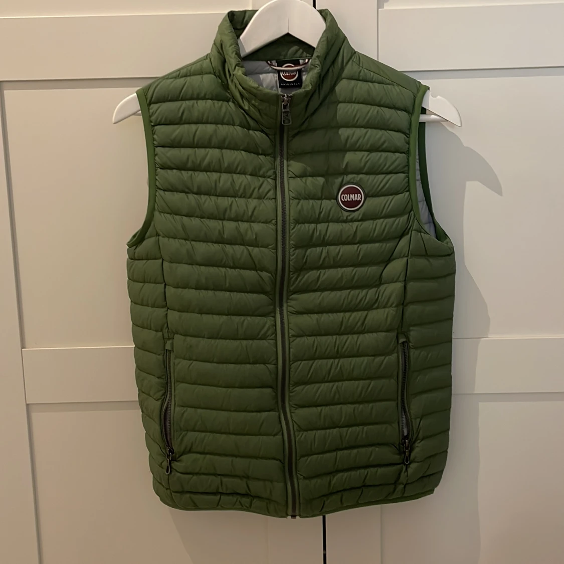 Grön quiltad väst från Colmar