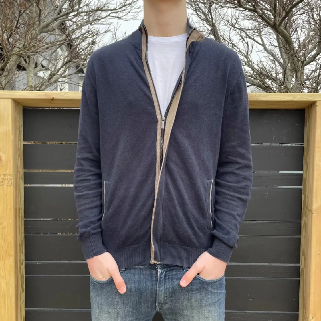 Mörkblå kofta från Massimo dutti