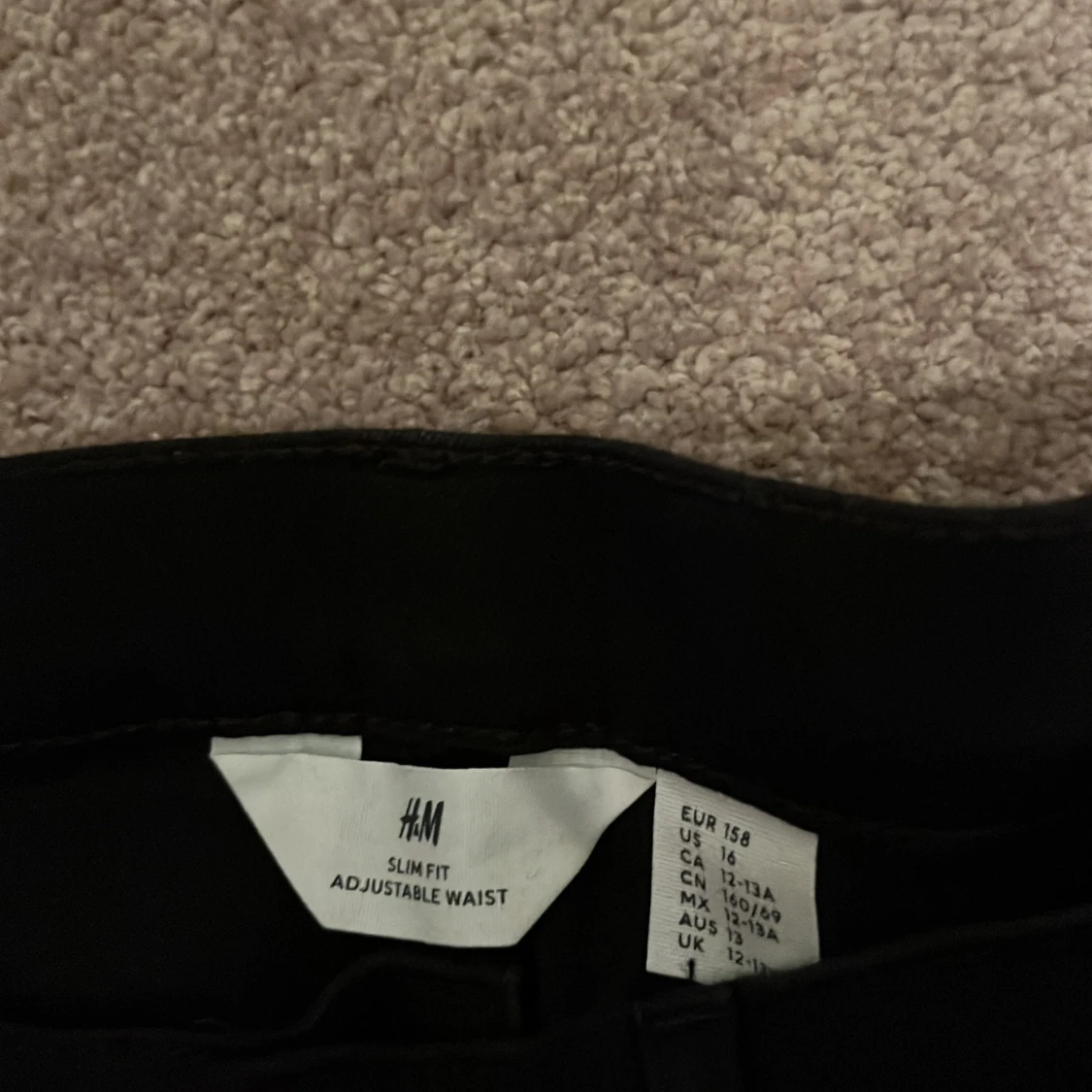 Svarta byxor från H&M - 2