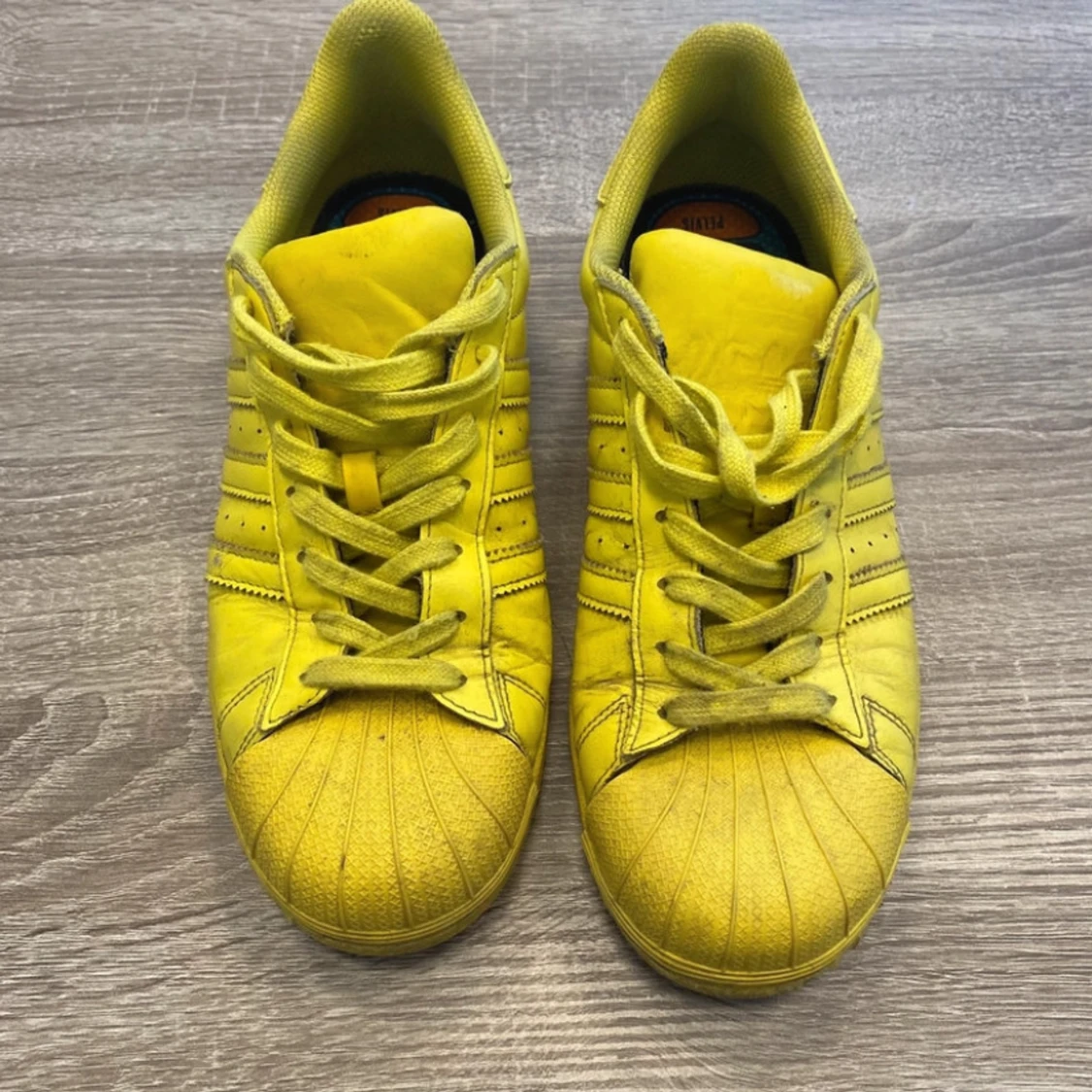 Adidas Pharrell Williams Superstars - 2