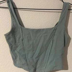 Blå topp - Fin blå topp som är köpt på Gina, använd 1 gång!🩷