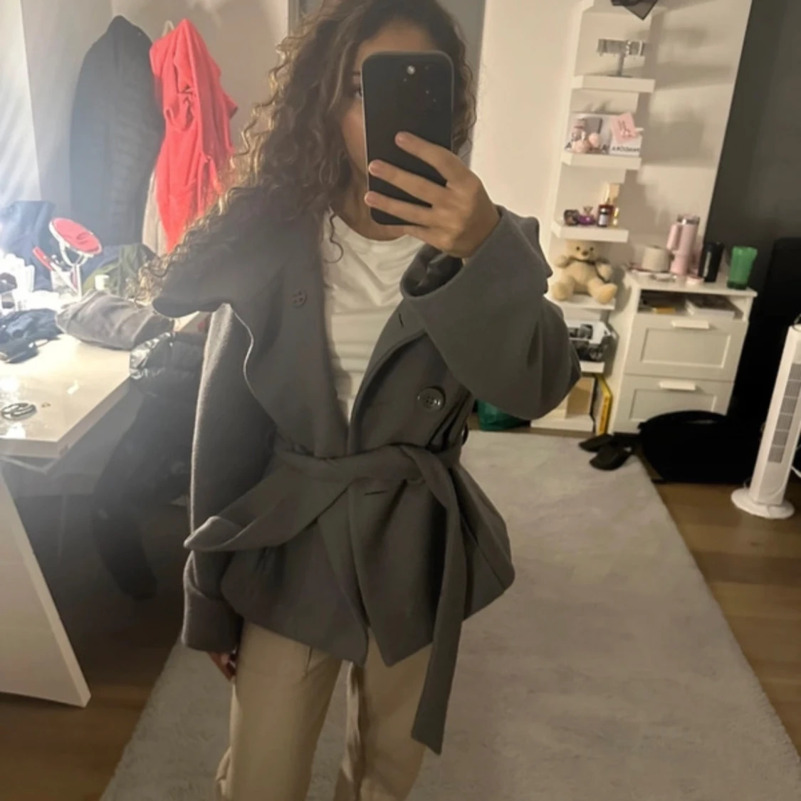 Grå kappa med bälte - 1