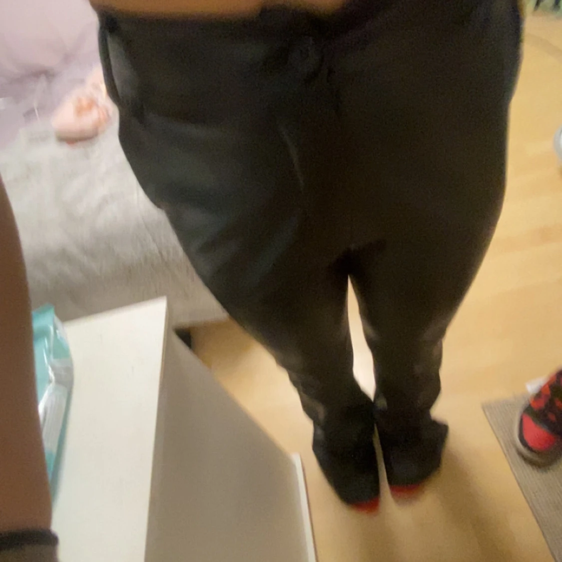 Svarta skinnbyxor från Madlady - 1