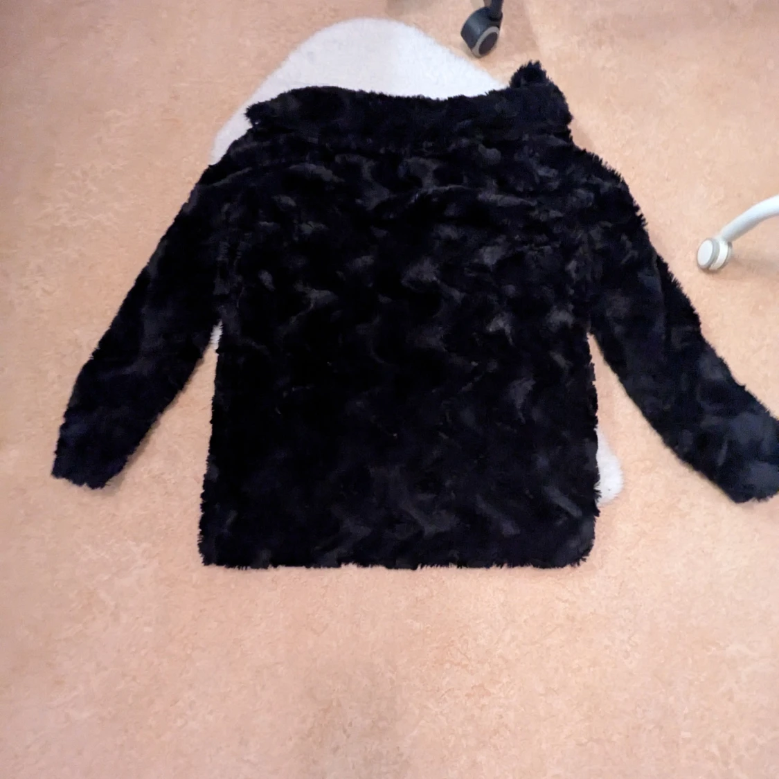 Svart pälsjacka - 1