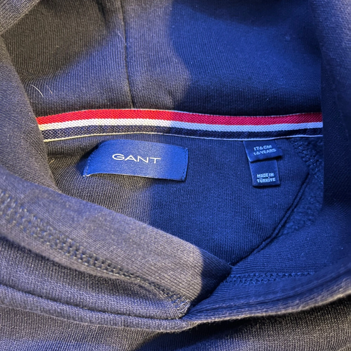 Mörk blå Gant hoodie - 3