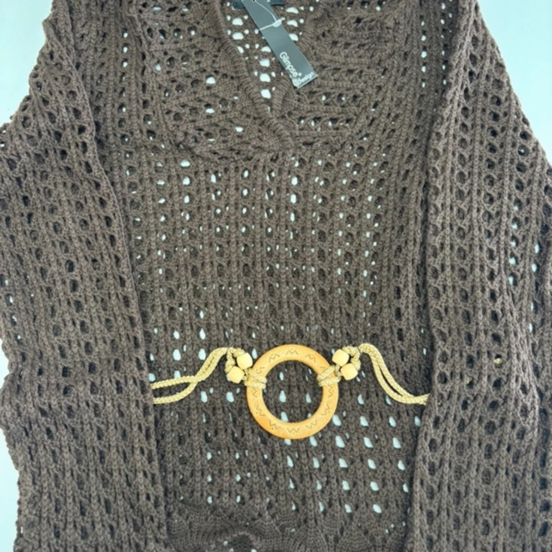 Brun stickad tröja från Gossia