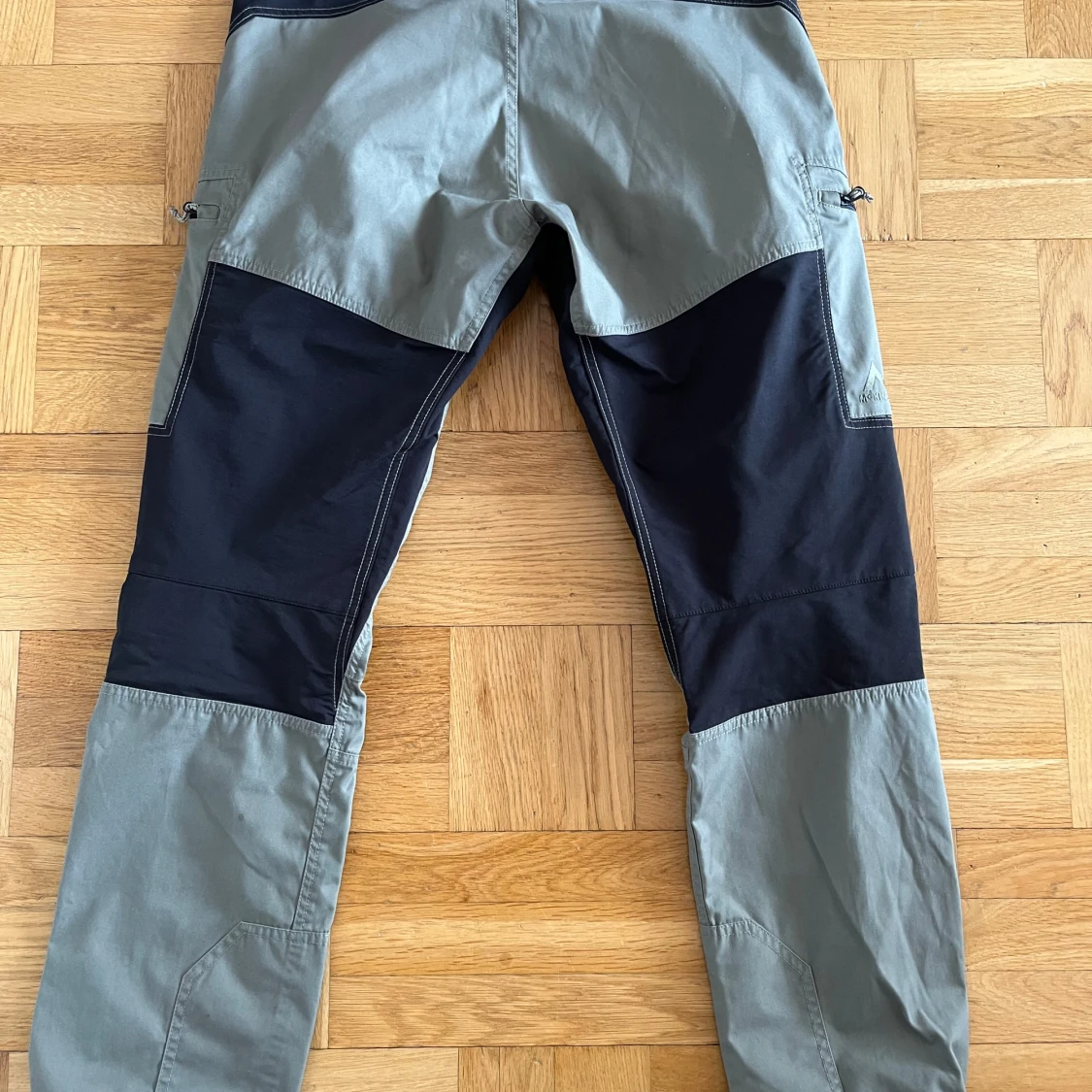  Friluftsbyxor från McKinley - 1